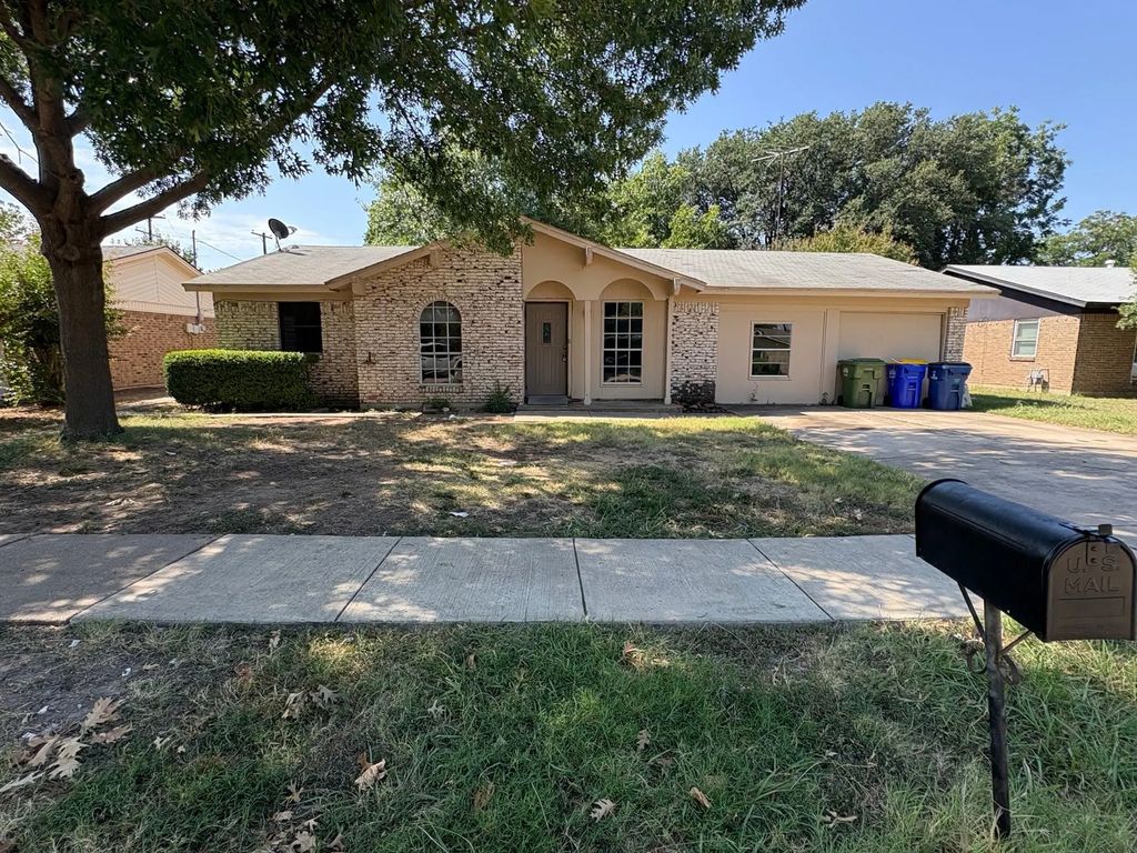 5832 Rosalyn Drive, Watauga