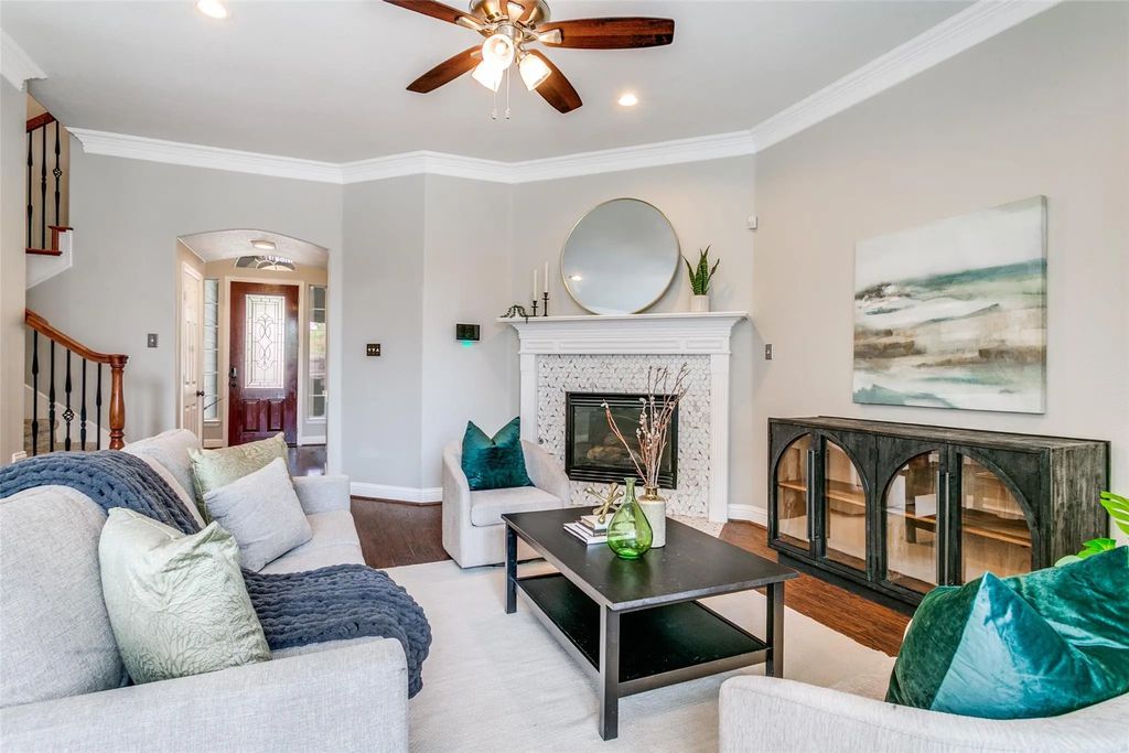 2204 Grizzly Run Lane, Euless
