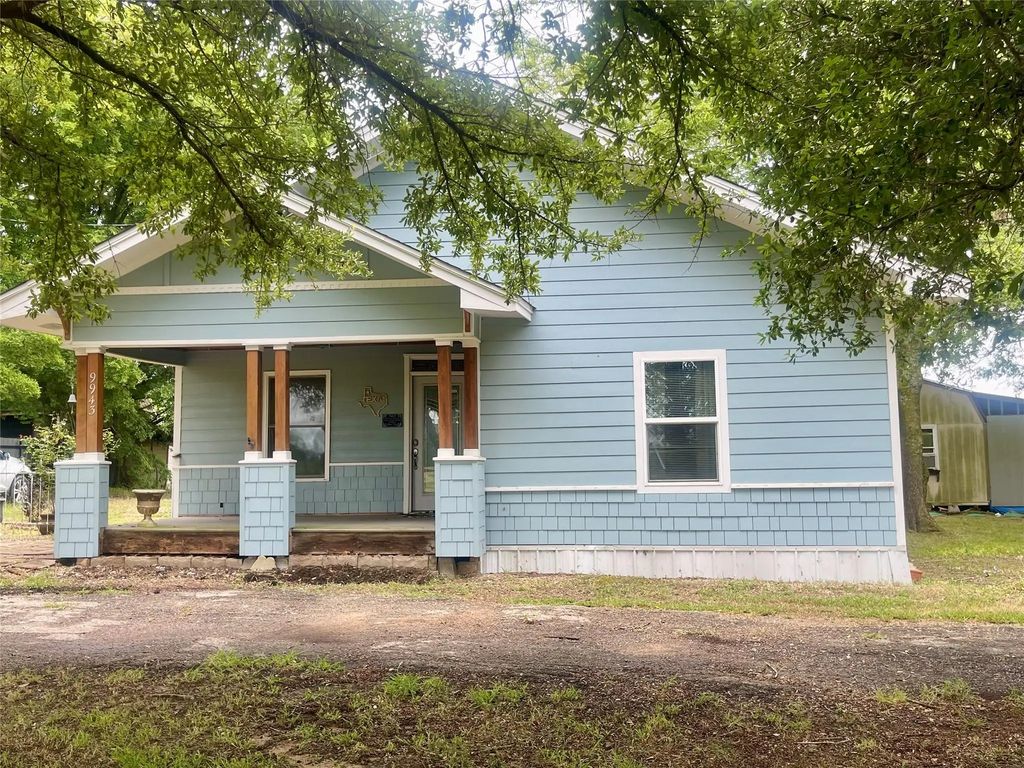 9943 W Fm 1567, Brashear