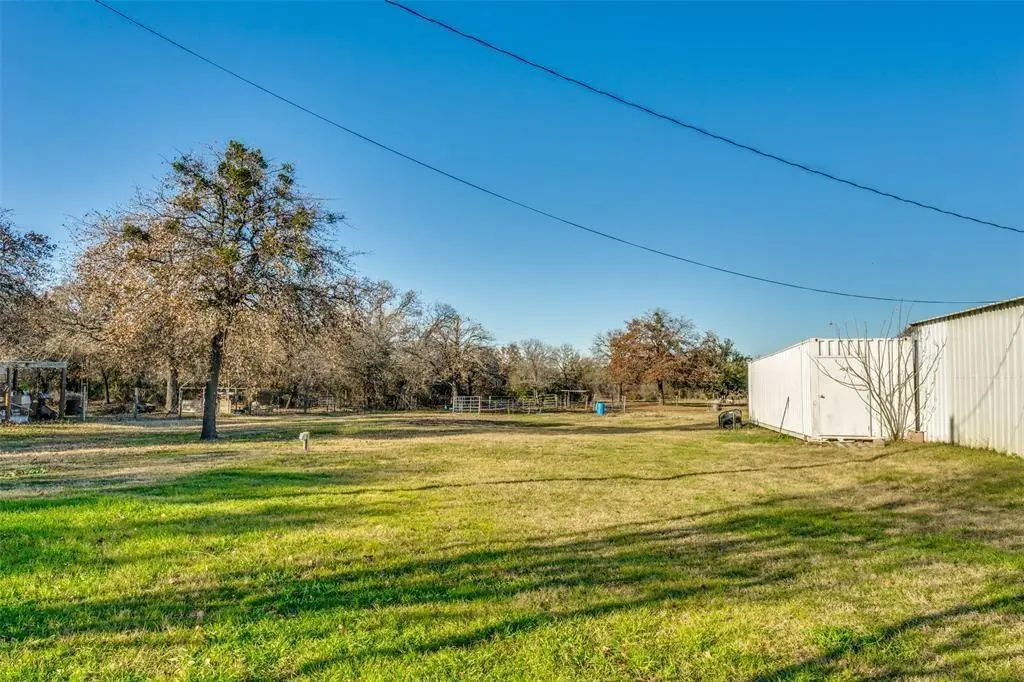 319 County Road 4868, Boyd