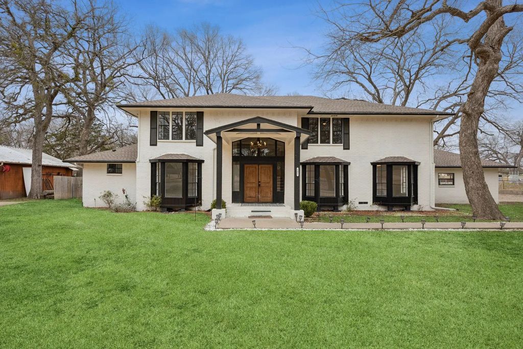 101 Forest Brook Street, Oak Leaf