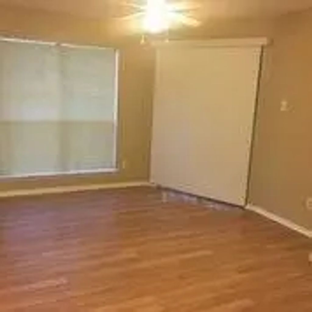 18333 Roehampton Drive 926, Dallas