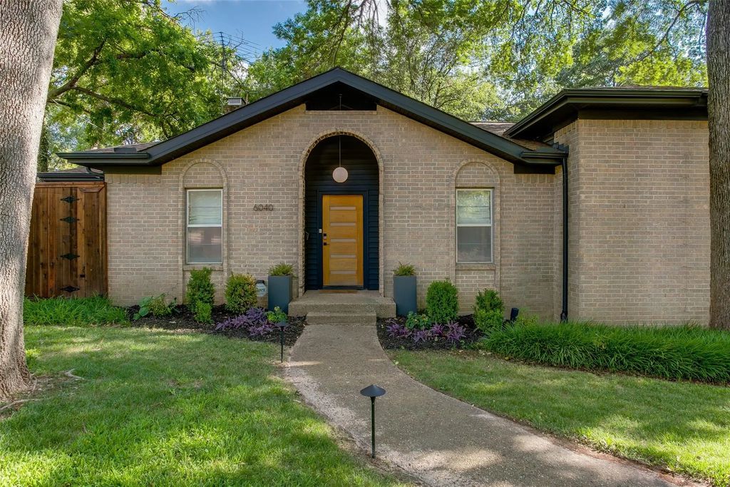 6040 N Jim Miller Road, Dallas