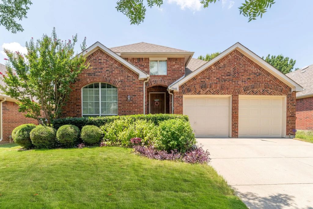 7948 Adobe Drive, Fort Worth