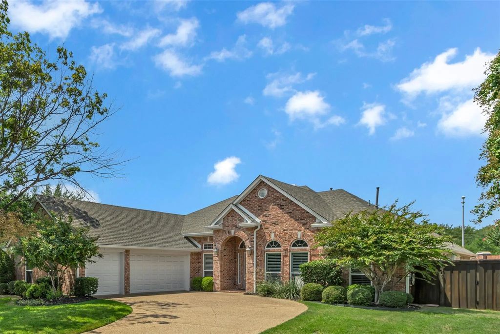 6801 Cedar Ridge Court, Plano