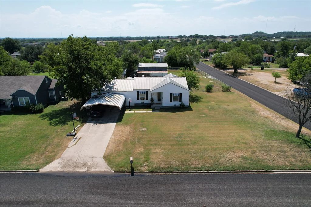 1030 Santa Clara Drive, Brownwood