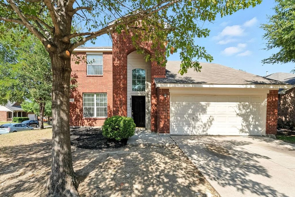 8125 Fleetwing Trail, Fort Worth