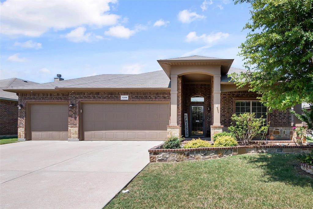 1208 Goodland Terrace, Fort Worth