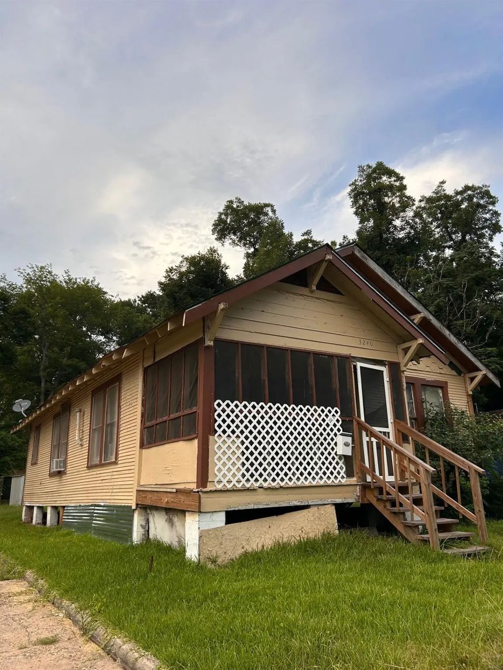 3240 Jackson Street, Shreveport