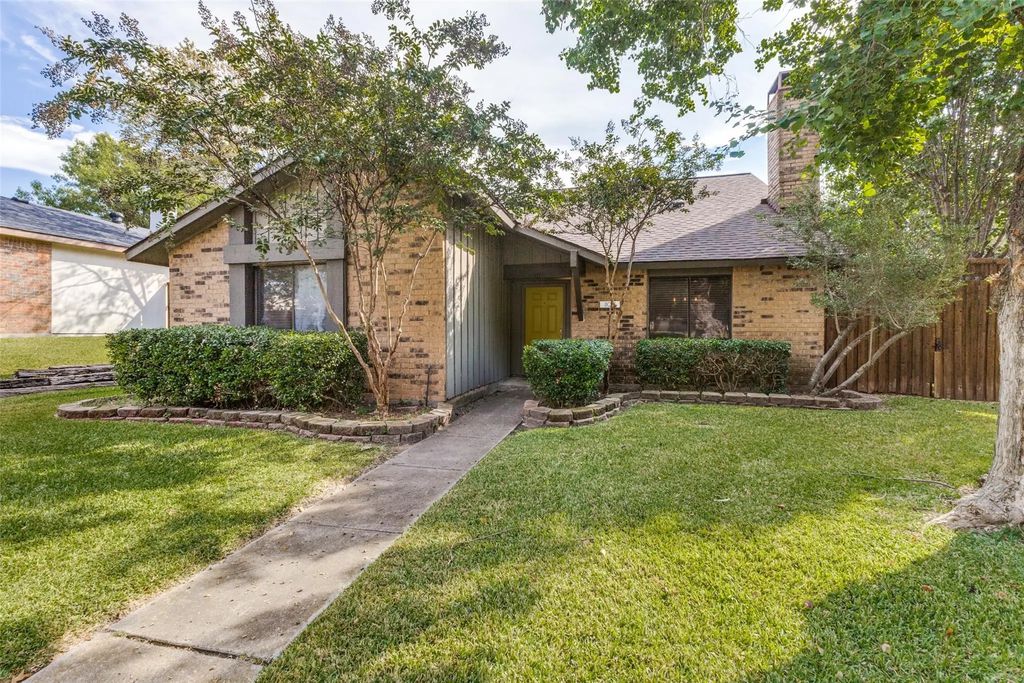11018 Listi Drive, Dallas