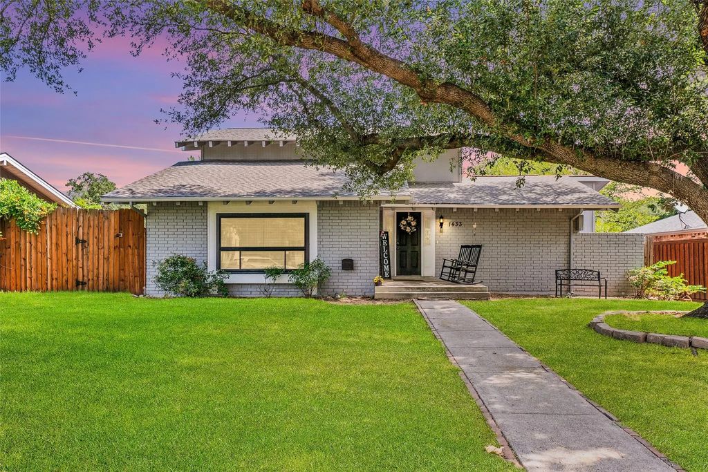 1433 Forestglen Drive, Lewisville