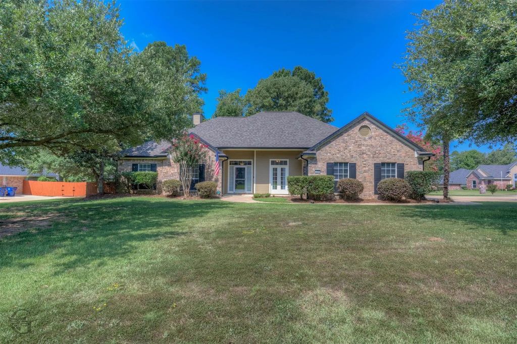 2200 Grapevine Lane, Haughton