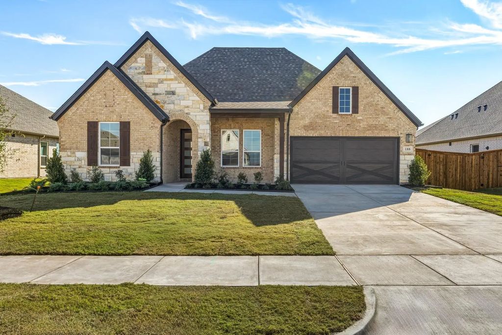 188 Mountain Laurel Drive, Waxahachie