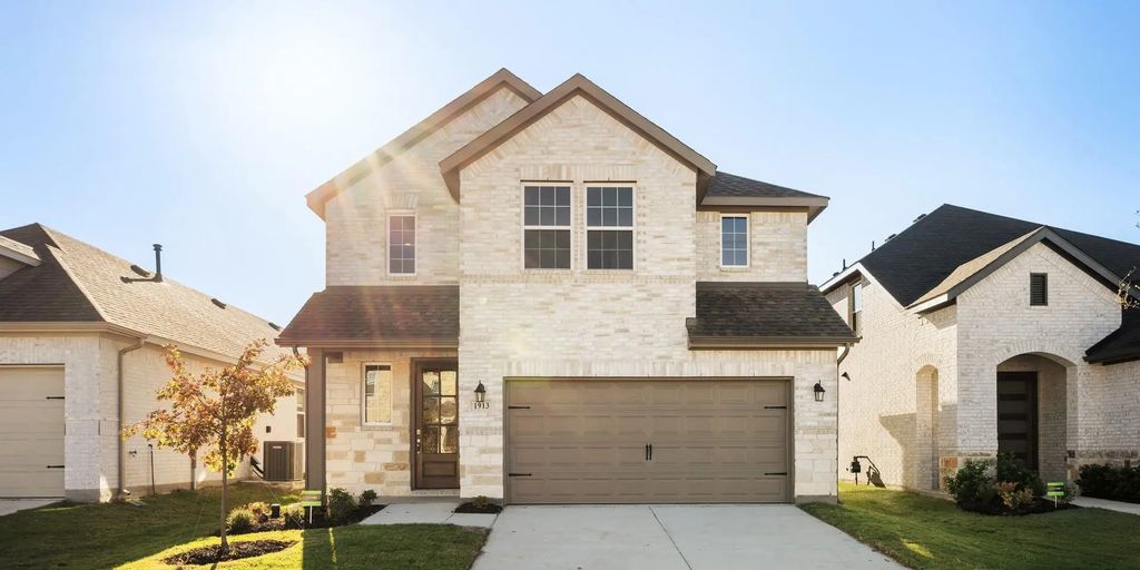 1913 Flaxen Drive, Forney