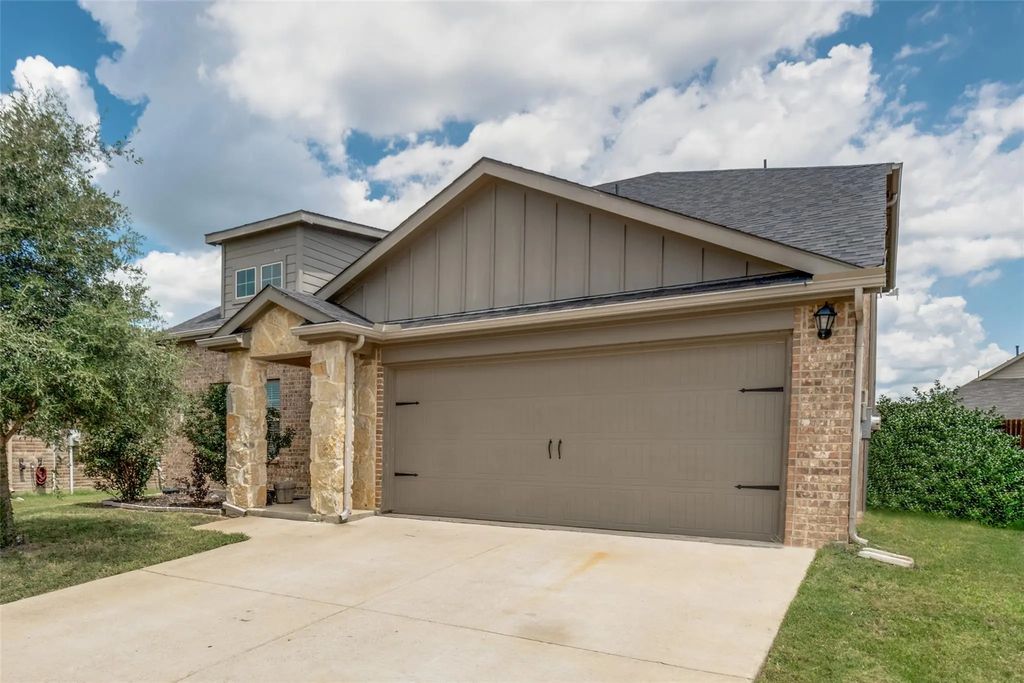 1124 Basswood Lane, Royse City