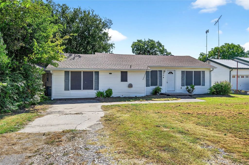 704 N Union Street, Whitesboro