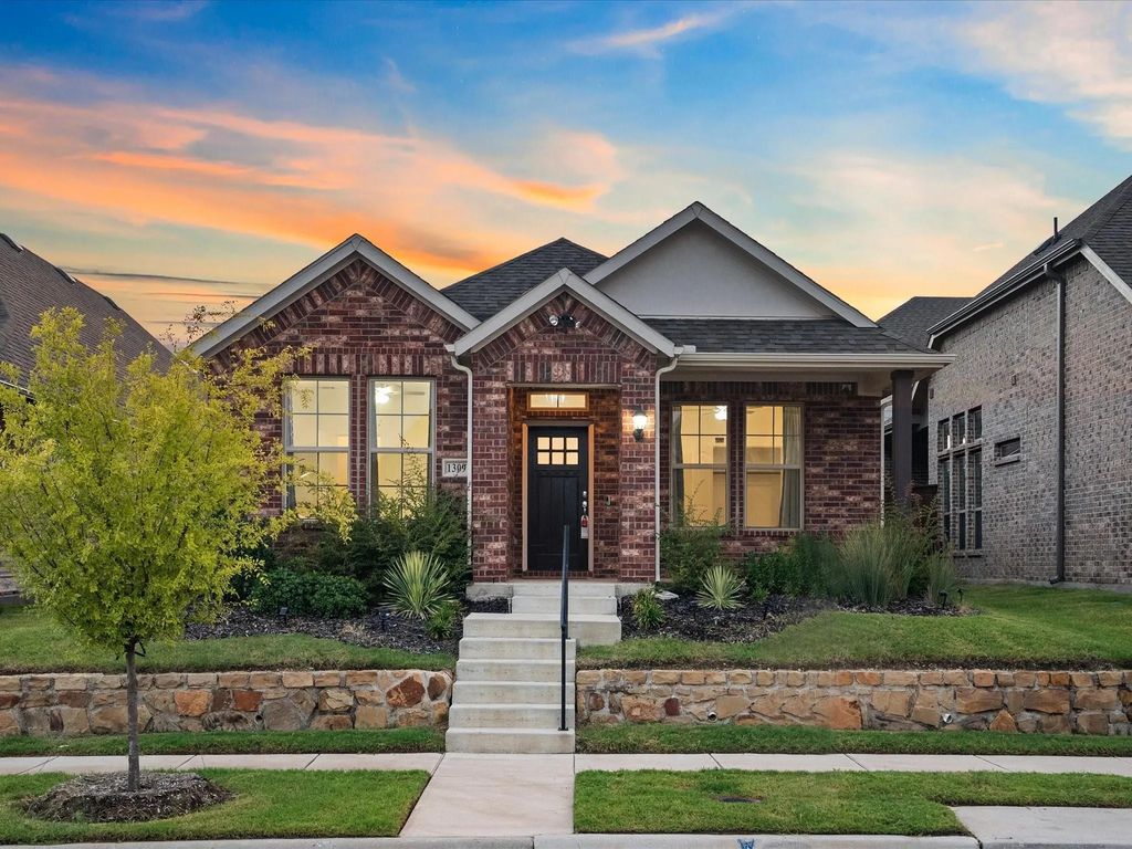 1309 Haybale Lane, Garland