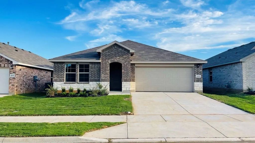 4221 Subtle Creek Lane, Fort Worth