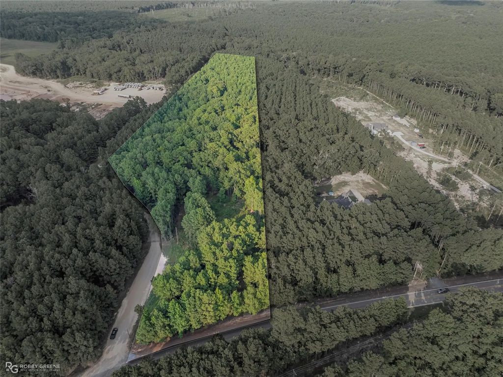 157 Highway #1, Benton