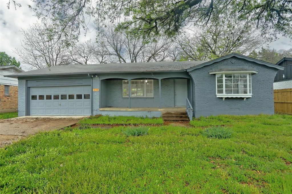 11057 Delford Circle, Dallas