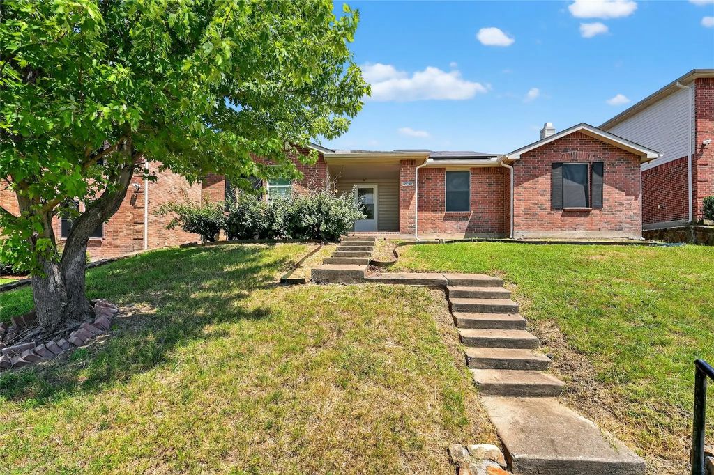 2820 Ingram Circle, Mesquite