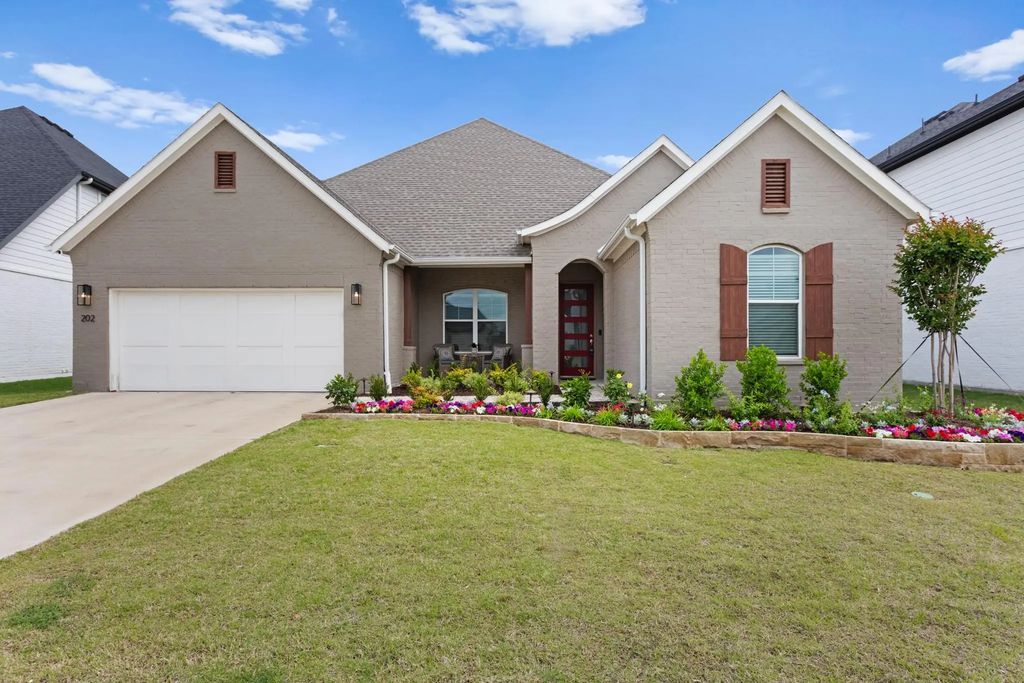 202 Observation Drive N, Aledo