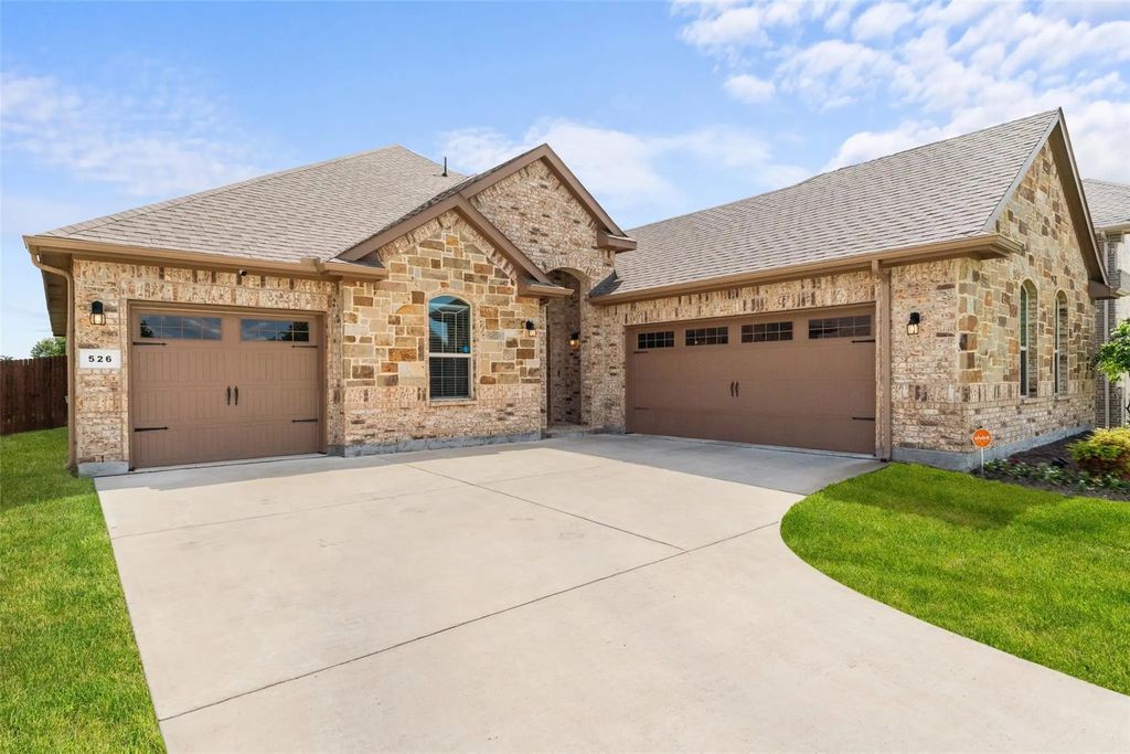 526 Natchez Lane, Glenn Heights