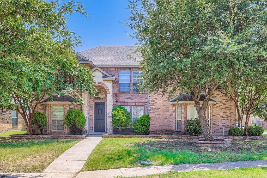 4806 Slide Rock Court, Mansfield
