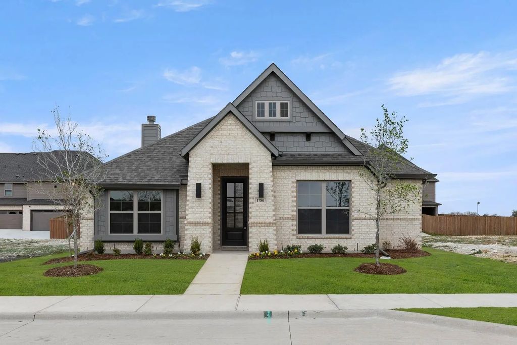 1780 Vista Way, Waxahachie