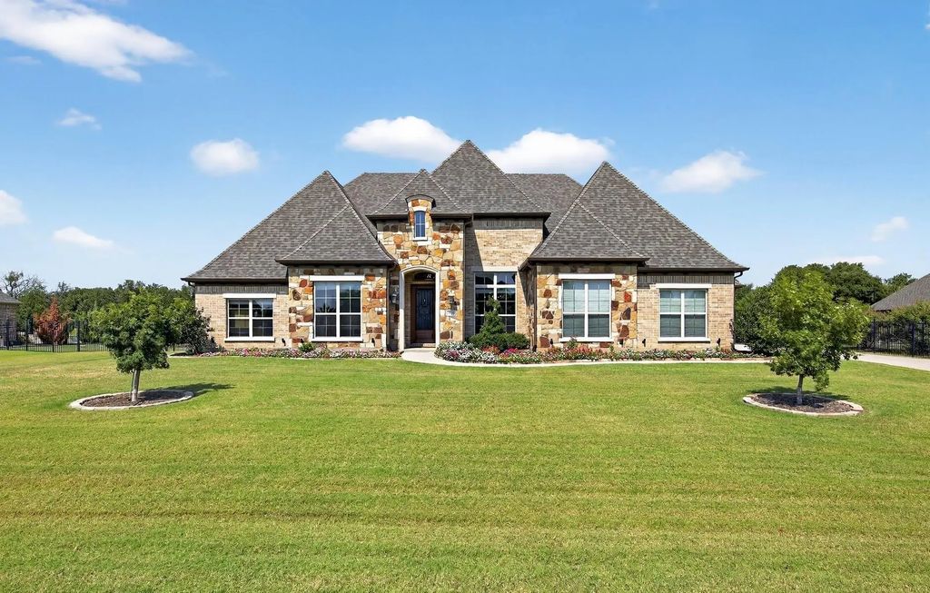 4513 Donnoli Drive, Flower Mound