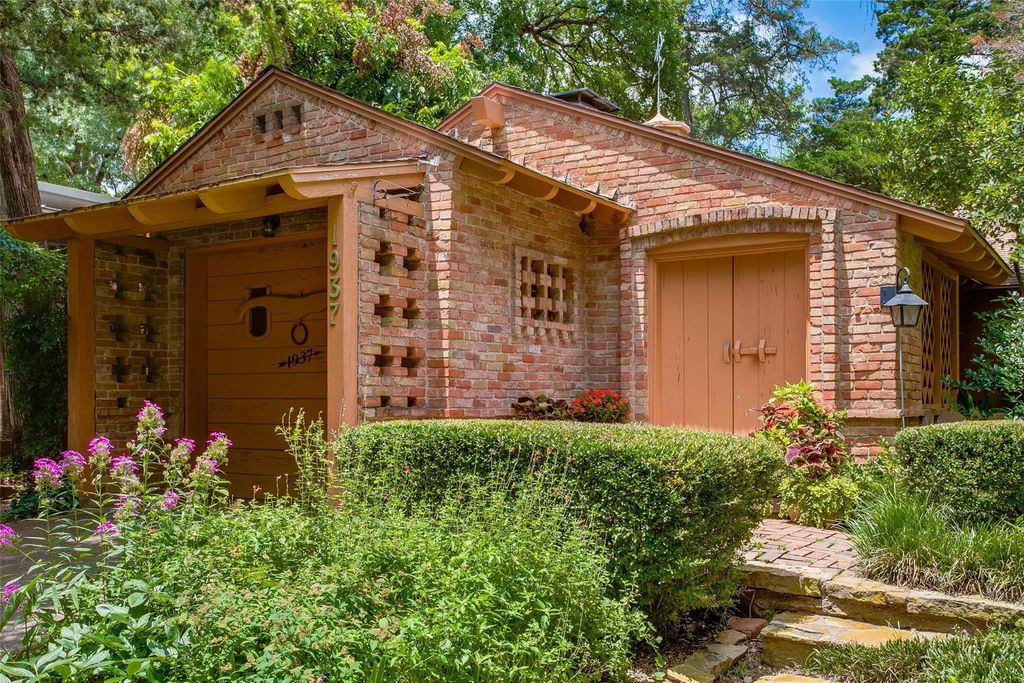 1937 Marydale Drive, Dallas