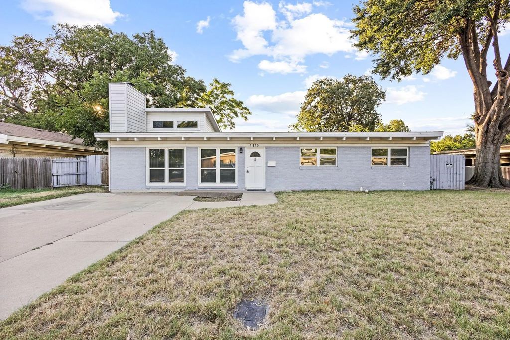 1905 Salem Street, Irving