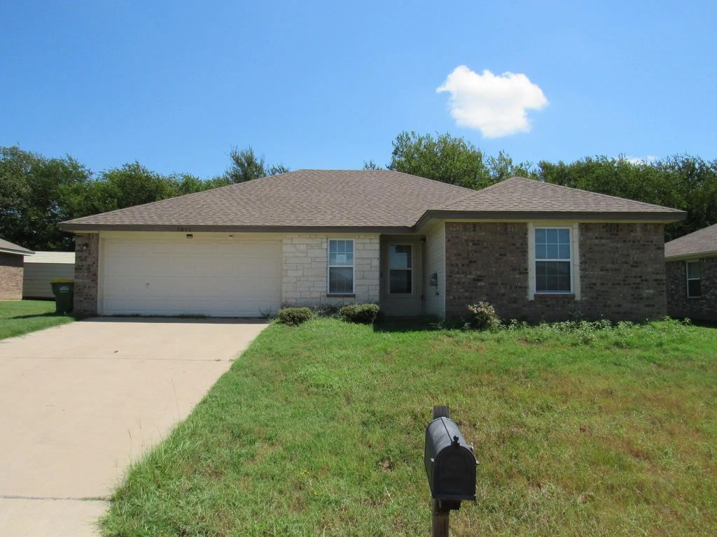 3011 Cricket Drive, Bellmead