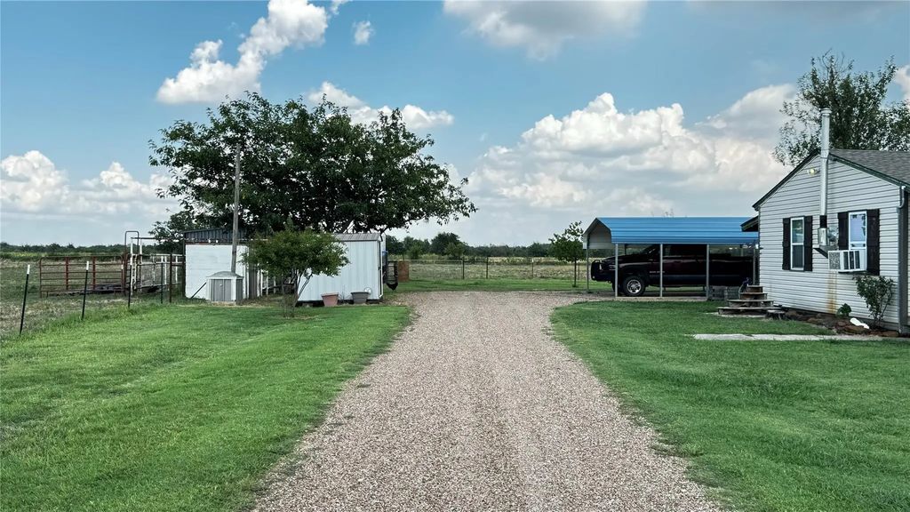 13349 Tischler Road, Pilot Point