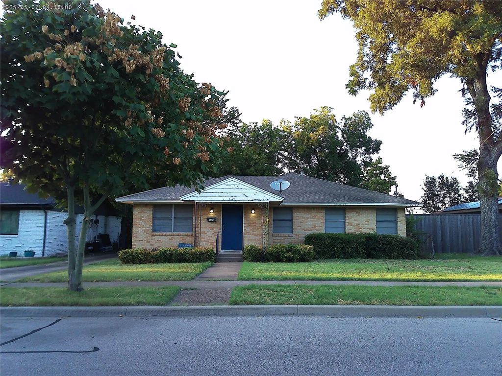 4421 Flo Avenue, Dallas