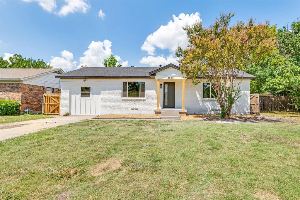 2635 Newton Circle W, Irving