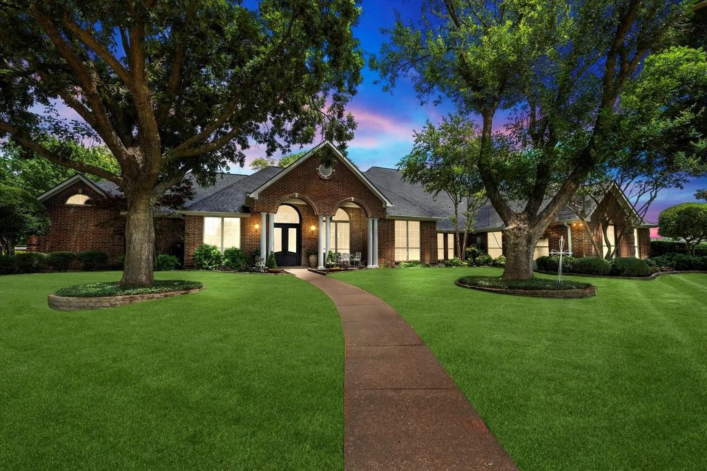 503 Meadowlake Lane, Heath