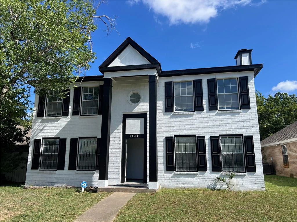 9839 Paramount Avenue, Dallas