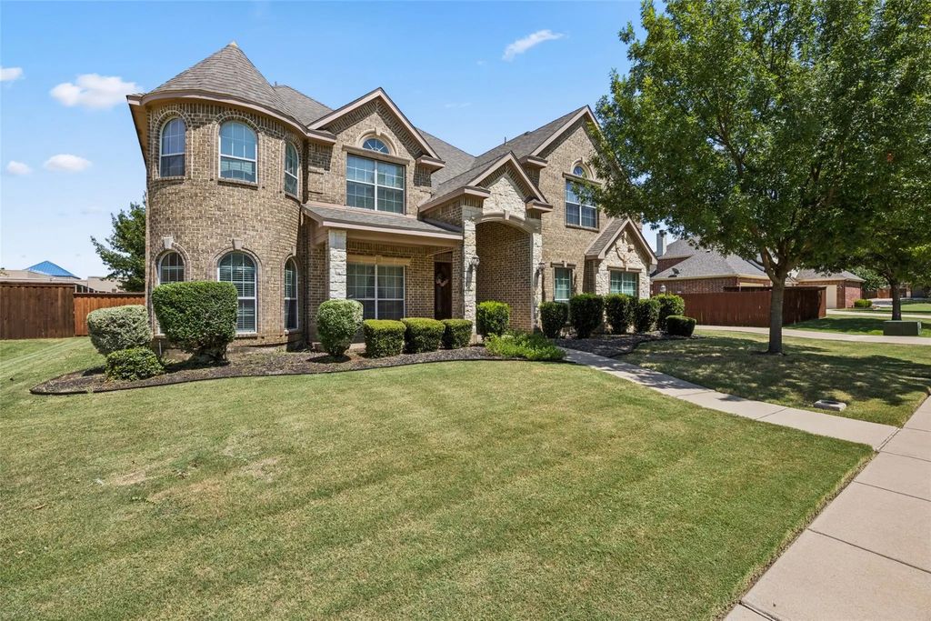 606 Montclaire Drive, Mansfield