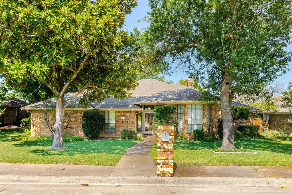 1013 Canyon Ridge Drive, DeSoto