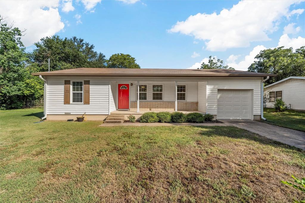 307 W Billington Drive, Robinson
