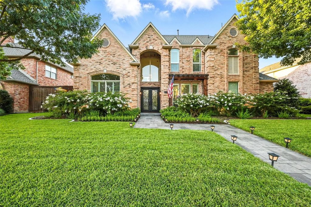 4419 Hollow Oak Drive, Dallas