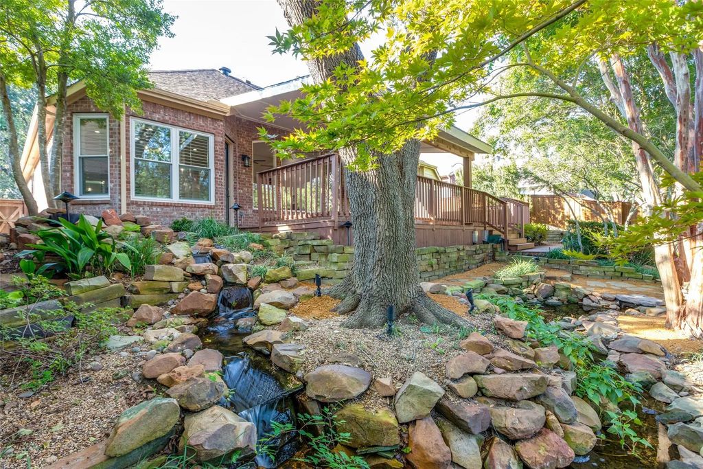 2328 Creek Ridge Drive, McKinney