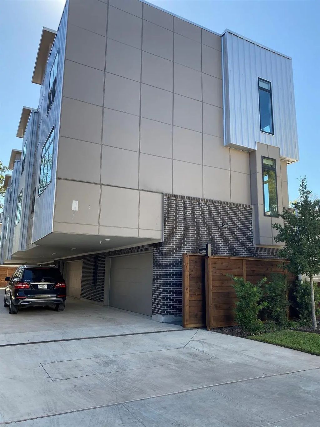 5711 Lindell Avenue 101, Dallas