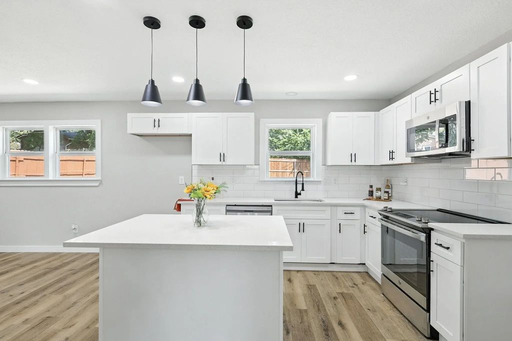 4955 Odessa Avenue, Fort Worth
