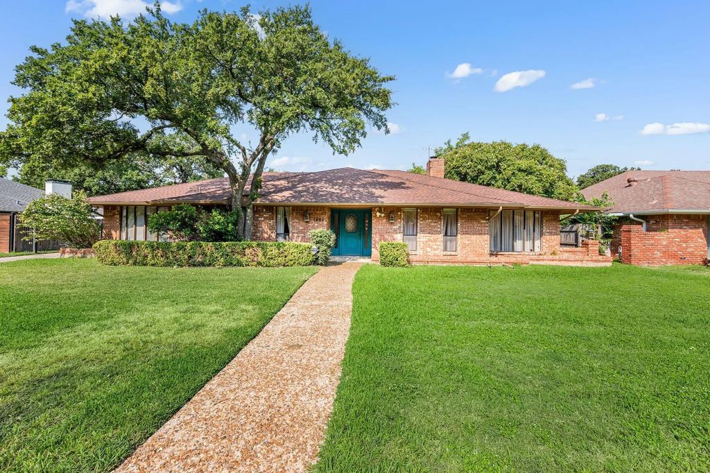 1401 Limetree Lane, Irving