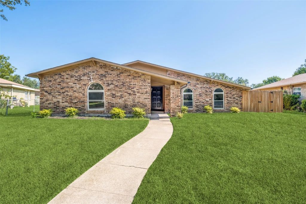 2504 Denmark Drive, Garland