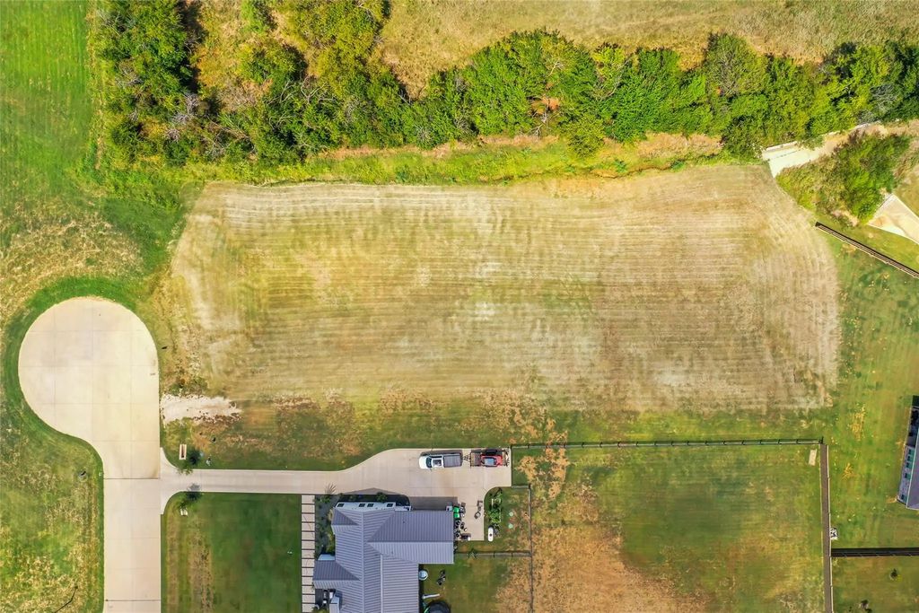 435 Massey Road, Pilot Point