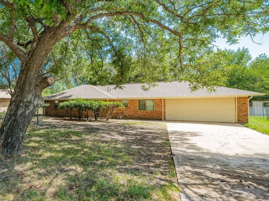 803 S 4th Street, Crandall