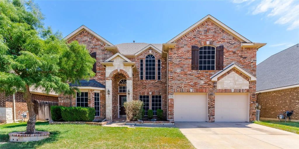 5013 Sunwood Circle, Fort Worth